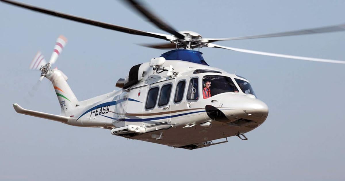 Leonardo Helicopter AW139 Tシャツ Lサイズ 青　他 Leonardo Helicopter AW139 Tシャツ Lサイズ 青 他 Tシャツ LEONARDO