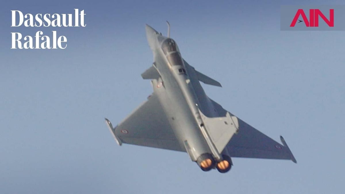 Dassault's Rafale Fighter Flies at Dubai Airshow | Aviation ...