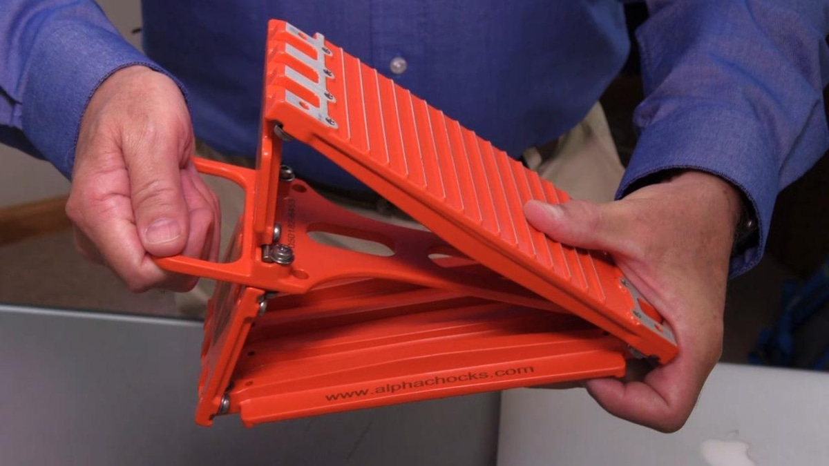 Airplane Wheel Chocks Reinvented: Alpha Chocks Unboxing | Aviation ...
