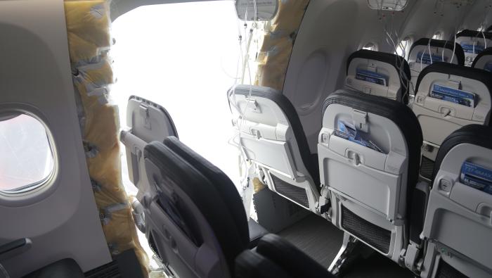 Alaska Airlines hole in 737 Max 9