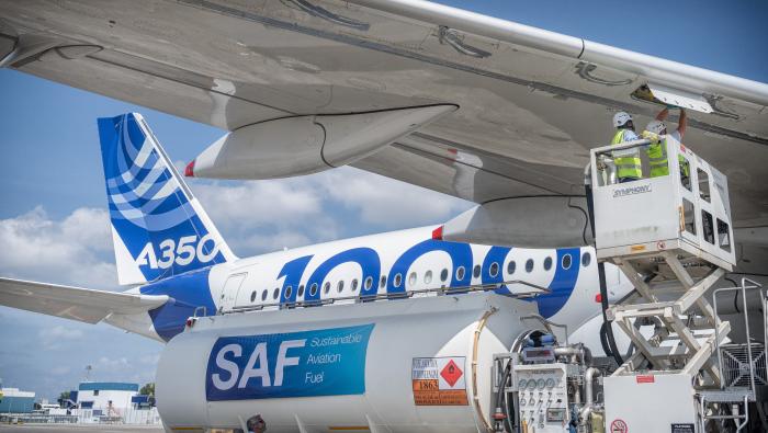 Airbus A350-1000 is refueled with 35% blend of sustainable aviation fuel