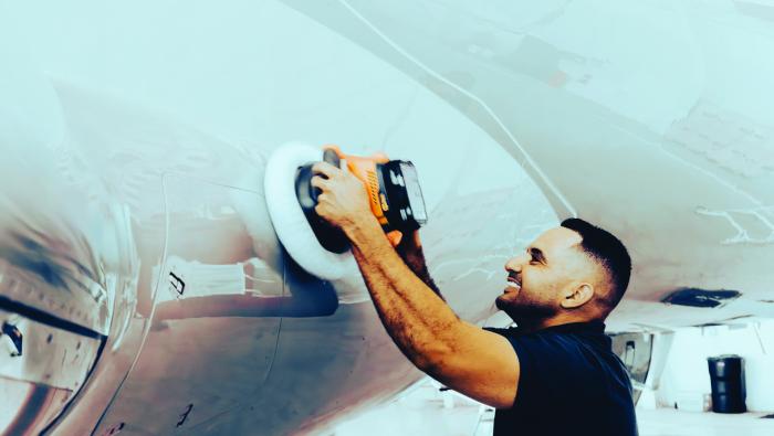 aircraft detailing at Skyservice CYYZ