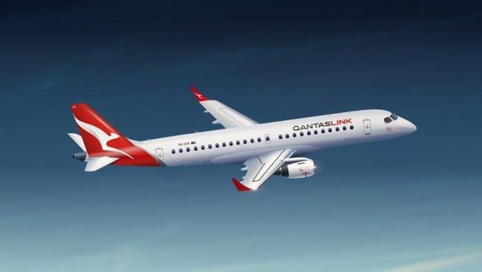 Airborne E190 in Qantas livery