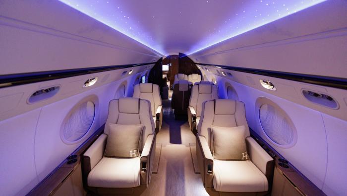 VIP Completions Starlight headliner in a G550