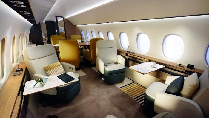 Dassault Falcon 10X business jet 