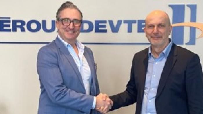 Marc-Olivier Gagnon, Héroux-Devtek VP, Engineering & Product Support, and Laurent Bouissou, DVP, AMETEK MRO ANTAVIA