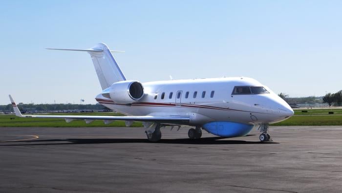 Challenger 600 jet with Avcon radome