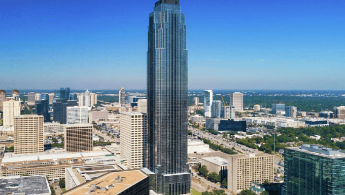 Williams Tower against Houston skyline 