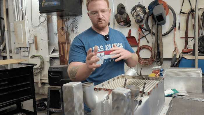 DAS Aviation technician in shop