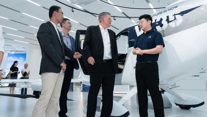 EHang visit by U.S. Senator Steve Daines