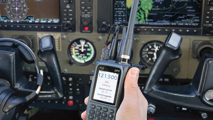 Sporty's PJ2 GPS handheld radio
