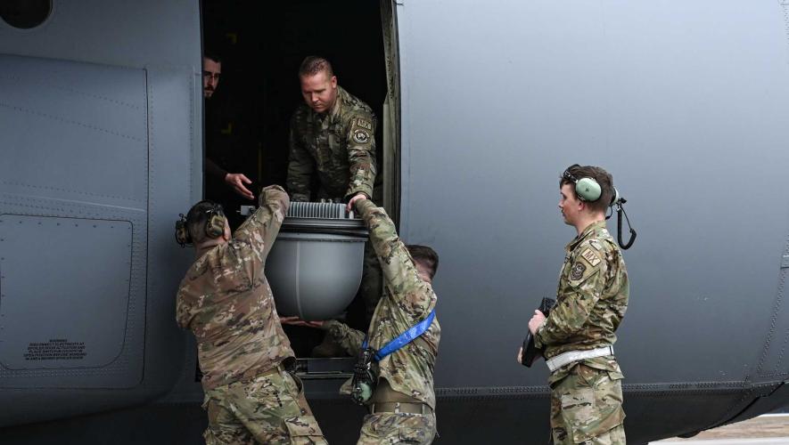 SD Government roll-on/roll-off satcom system for C-130H/J