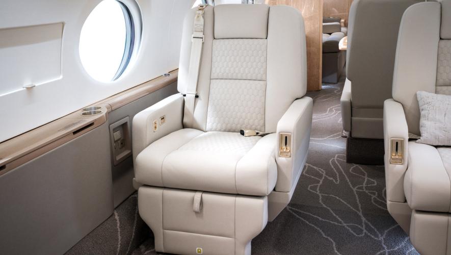 Gulfstream G550 interior updated by Yingling Aviation