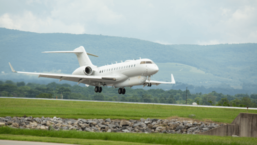 Modified Global 6500 in flight 