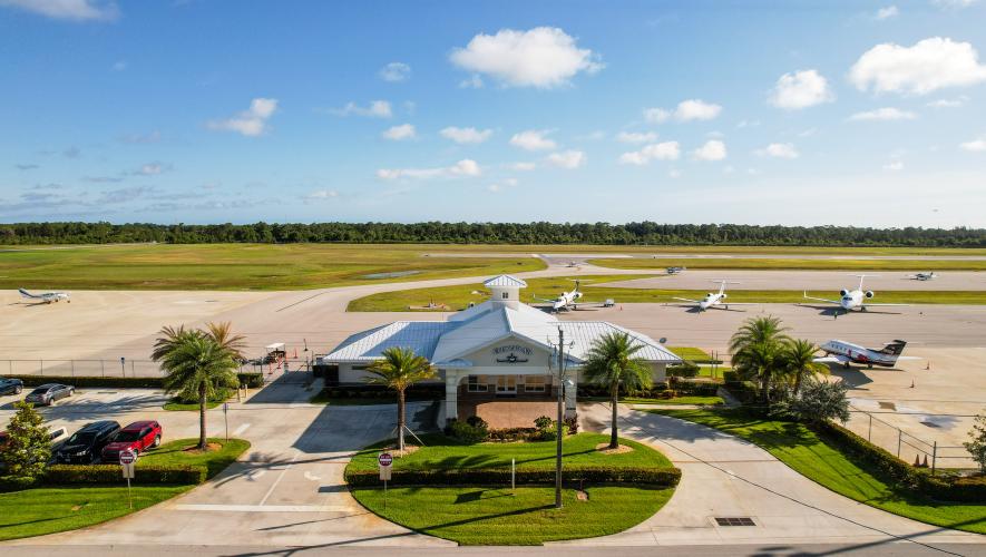 Former Corporate Air FBO at KVRB
