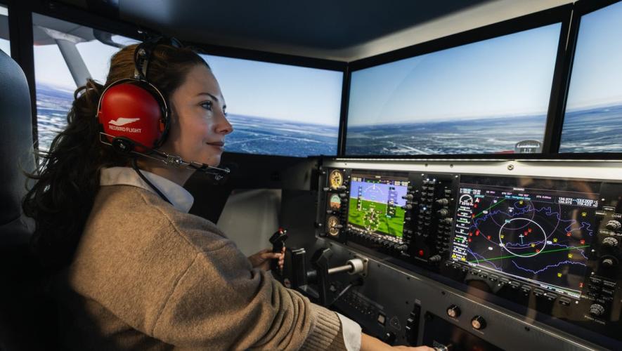 Redbird Flight airplane flight simulator