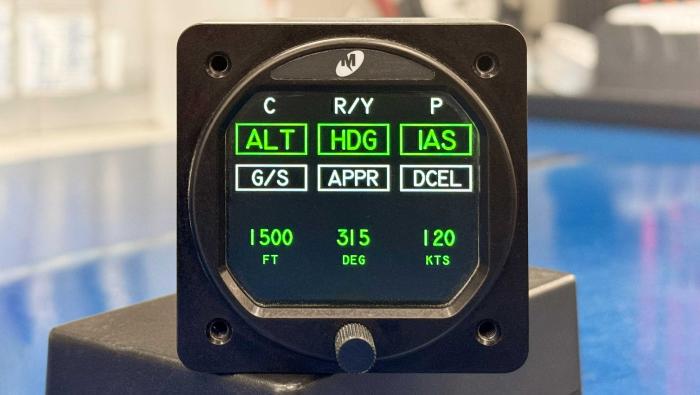 Mid-Continent Instruments and Avionics Flex display for StableLight mode annunciator