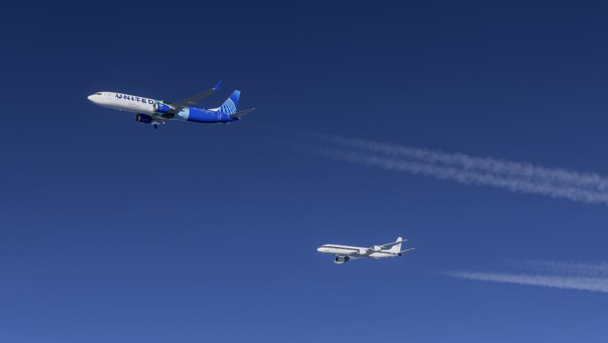 Boeing 737 Max 10 Ecodemonstrator followed by a NASA DC-8 Airborne Science Lab