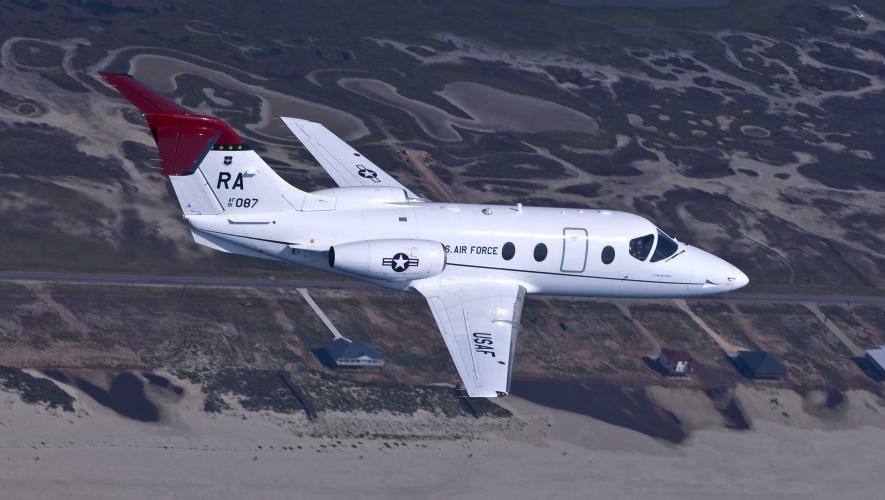 MU-300: 日本の輝く宝石 | 遙かなる大空