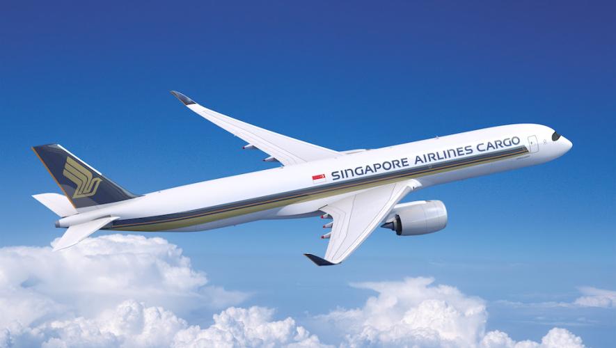 Singapore Airlines takes delivery of the world's 1,000th Boeing