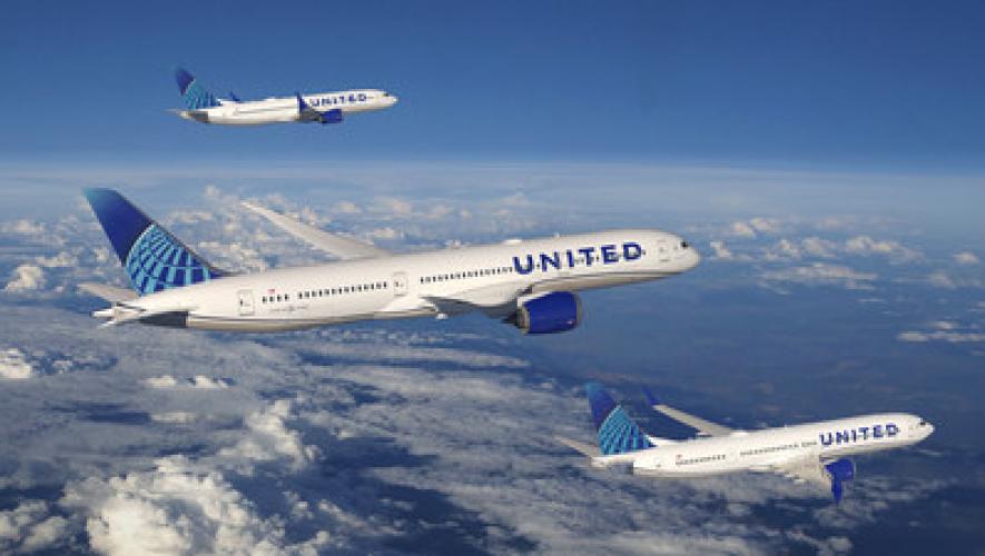 United Airlines is ordering a mix of new Boeing 787 and 737 Max airliners.