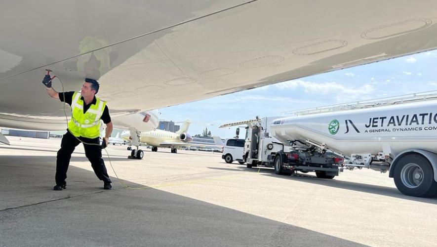 underwing fueling with sustainable aviation fuel