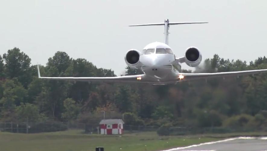 Bombardier Challenger 604 on take off