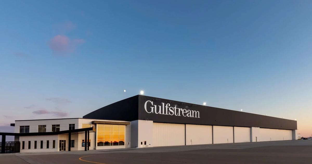 Gulfstream Opens Paint Hangar at Appleton, Wisconsin Service Center