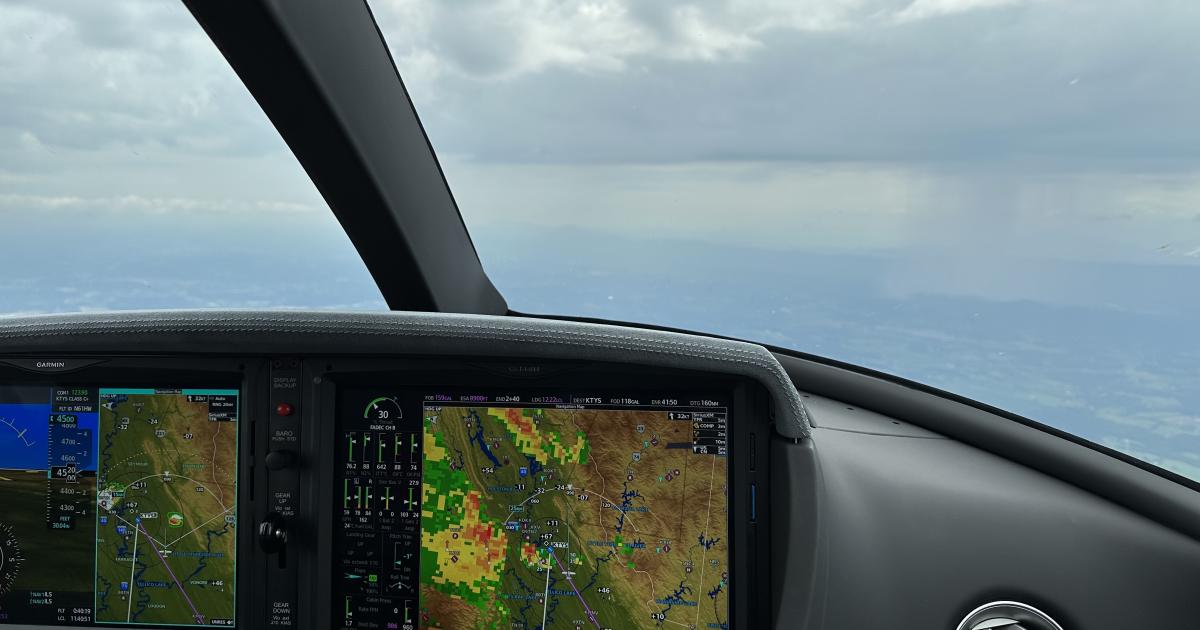 Auto Radar help pilots see what's happening in thunderstorms