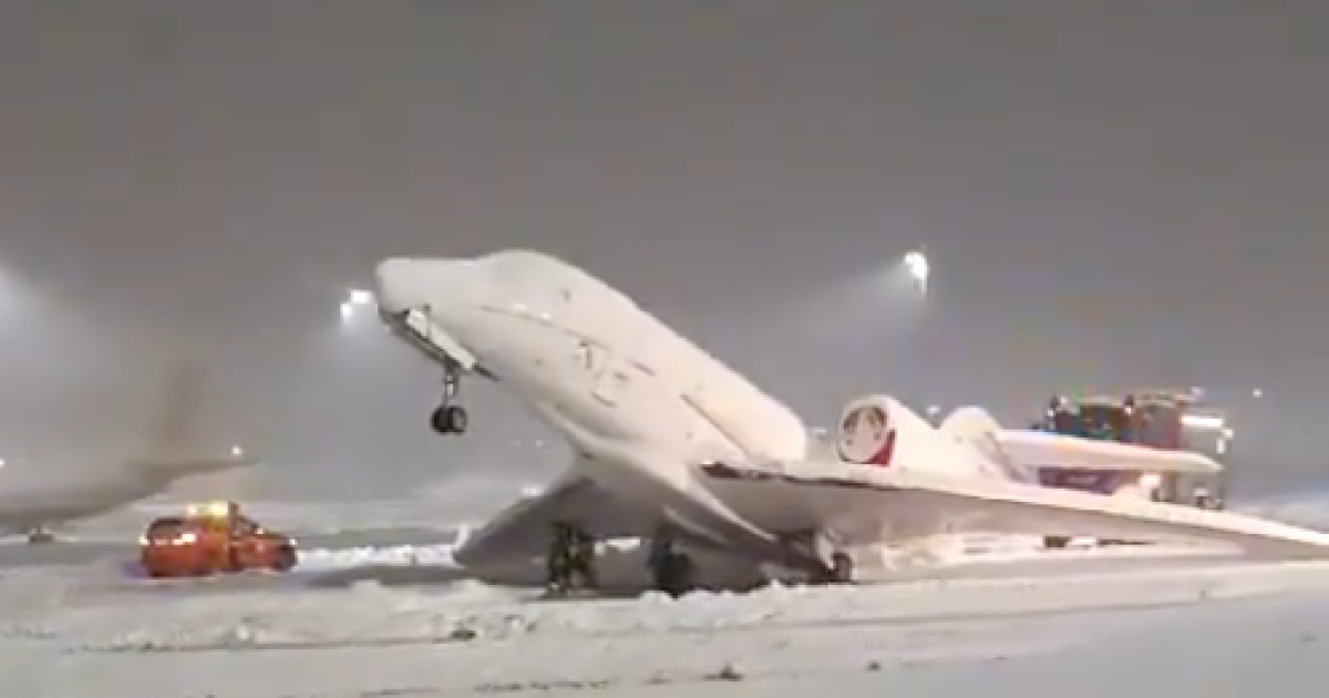 Cessna Citation aircraft trapped in snow at Munich International Airport