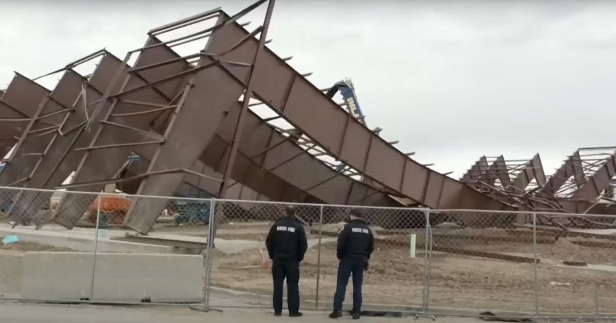 The collapsed hangar at Boise Airport.