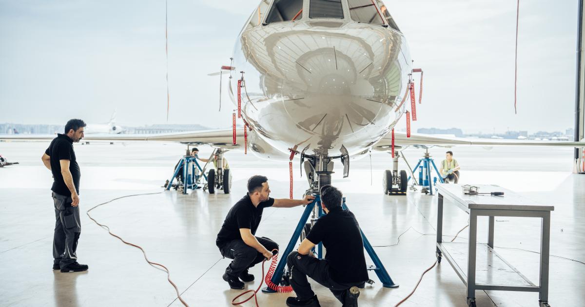 Falcon 2000 at AMAC Aerospace Istanbul