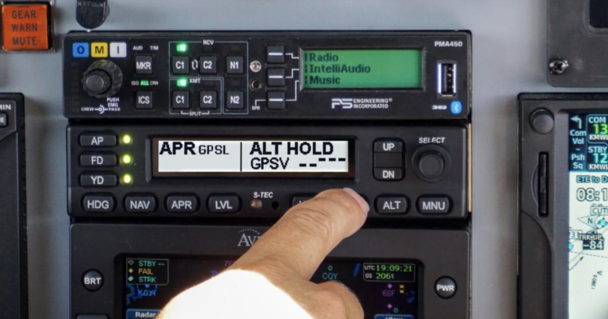 S-TEC 3100 autopilot