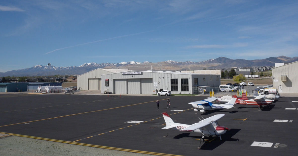SkyShare FBO at KSVR