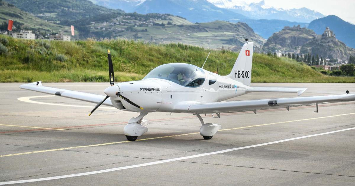 B23 Energic taxiing on runway