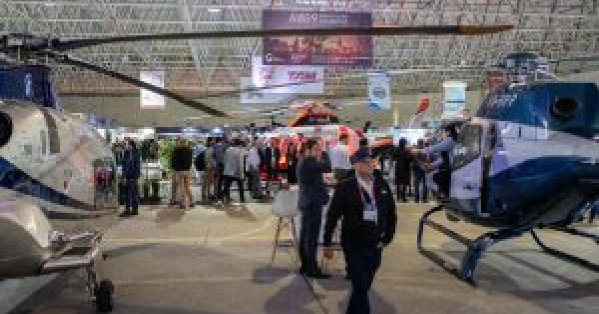  Over two days, the entire industry gathers at Helipark in Carapicuíba to see the latest developments in the sector, meet clients and partners, and take demonstration flights.