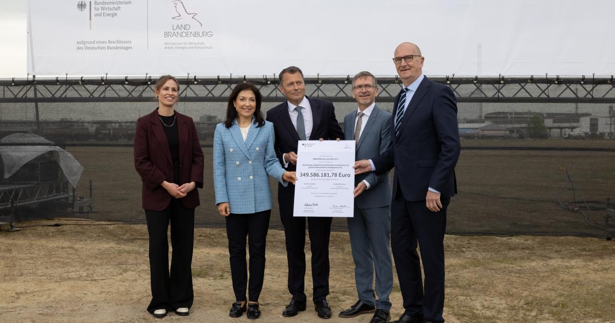 officials at grant award