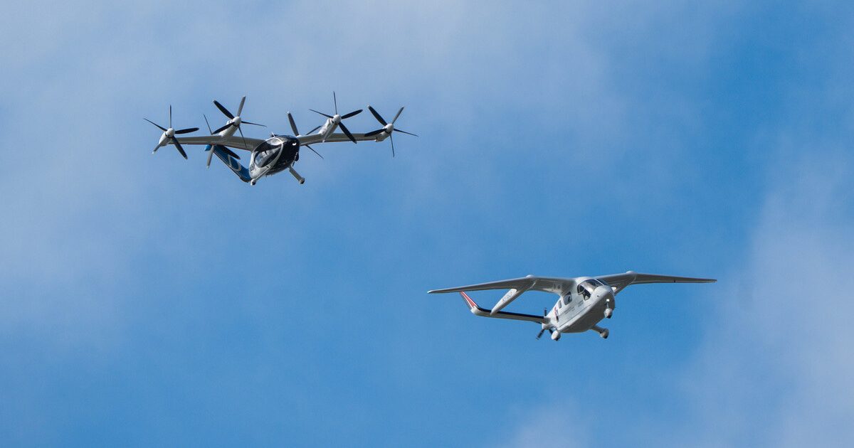 Joby Aviation’s S4 eVTOL aircraft and Beta Technologies’ Alia CX300 electric airplane fly side by side