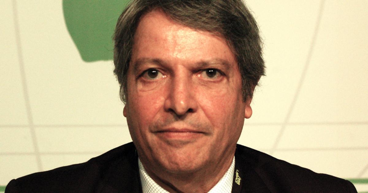 Wagner Bittencourt, Brazil’s head of civil aviation, told those at the opening general session of LABACE 2012 that a decision to allow private construction and operation of business aviation airports is near. (Photo: Kirby J. Harrison)  
