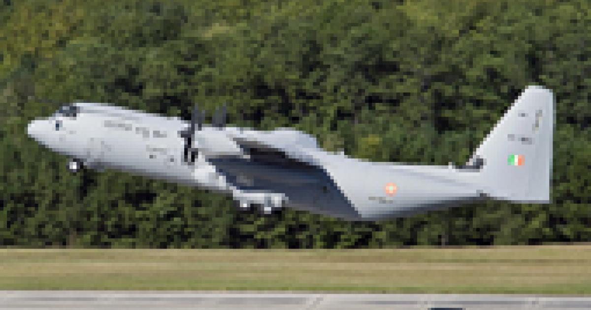 At the Aero India show, Lockheed Martin delivered the first of six C-130Js that the Indian Air Force will use especially for the transport of special forces.