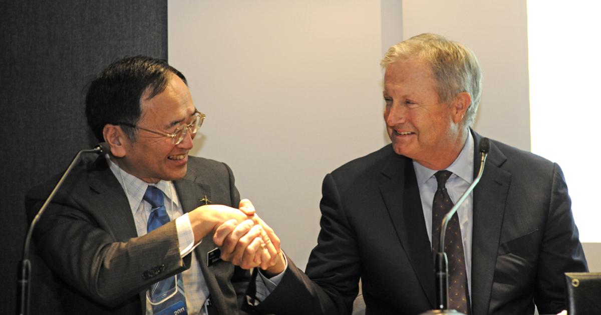 Boeing Commerical Airplanes CEO Jim Albaugh joined Mitsubishi Aircraft president Hideo Egawa to launch an MRJ support collaboration in Paris. (Photo: Mark Wagner)