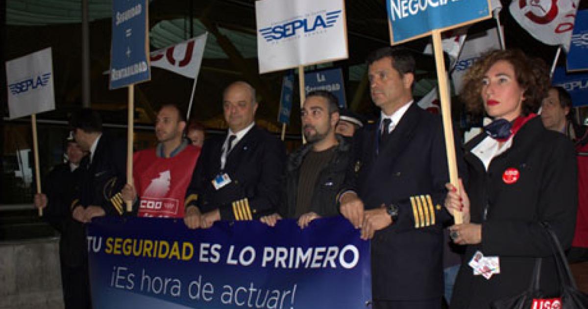 Airline pilots and cabin crew joined forces in the Spanish capital, Madrid, last week to protest proposed new European Union flight-time rules that they say could compromise safety.