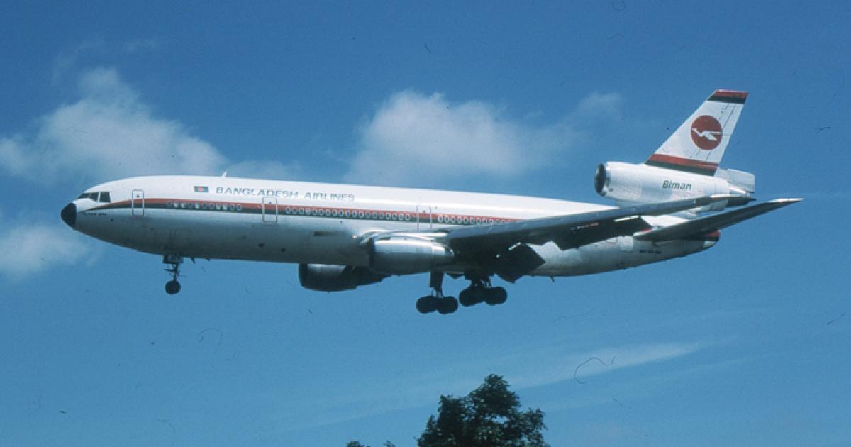 DC-10 S2-ACR—the last of the type in passenger revenue service—lands at London Heathrow Airport in 1991. (David Donald) 