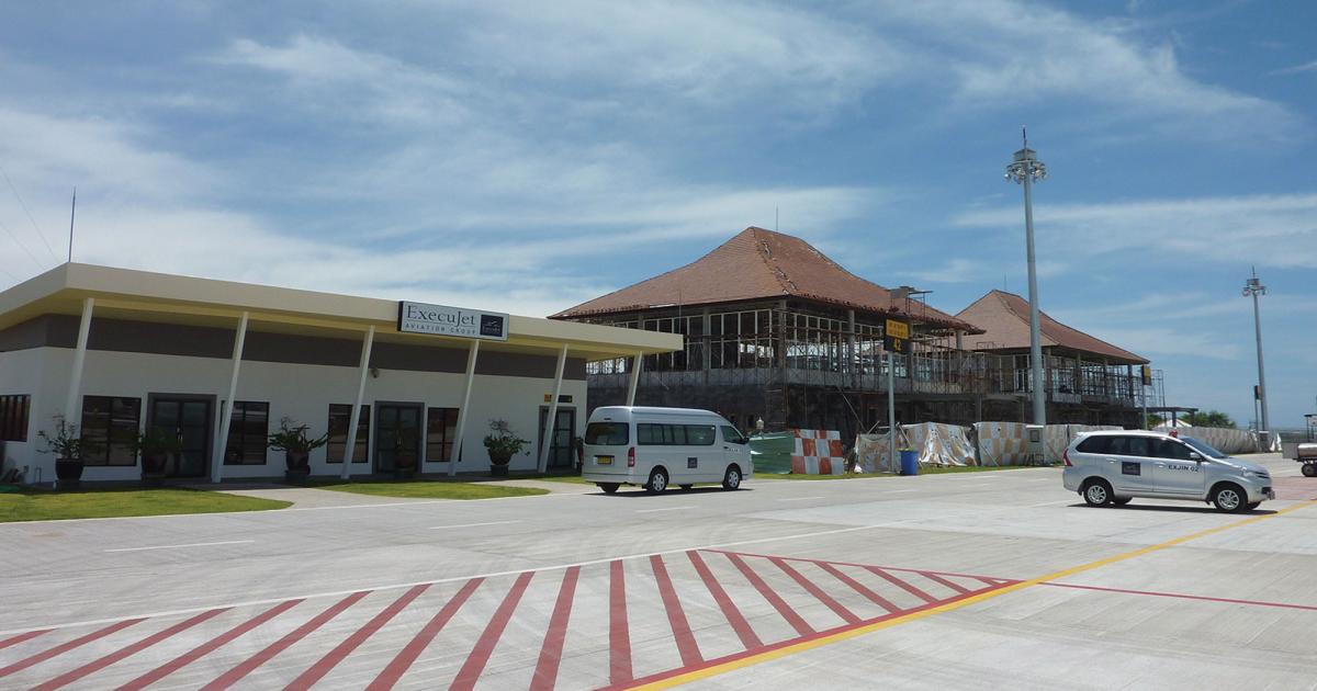 ExecuJet Indonesia is preparing to move into a new FBO it is establishing adjacent to the general aviation terminal in Bali. The base, seen above with roofs reminiscent of 20th Century Indonesian Dutch Colonial style, will increase the FBO’s current space tenfold and is to include three separate lounges. 