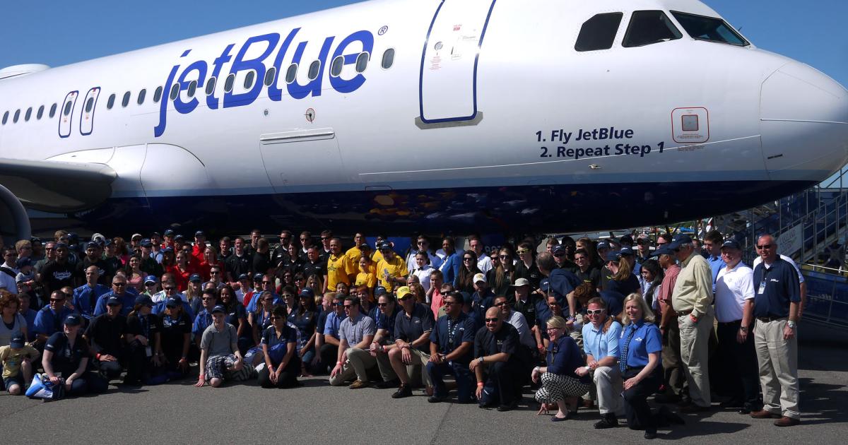 JetBlue Airways brought more than 140 students, teachers and JetBlue mentors and executives from Orlando to Sun ’n’ Fun aboard a new Airbus 321 with sharklet wingtips, all part of its new JetBlue Foundation effort to support aviation high schools, colleges and universities nationwide. (Photo: Amy Laboda)