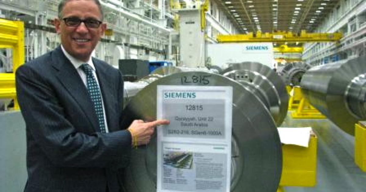 Export-Import Bank chairman Fred Hochberg tours a Siemens plant. (Photo: Ex-Im Bank)