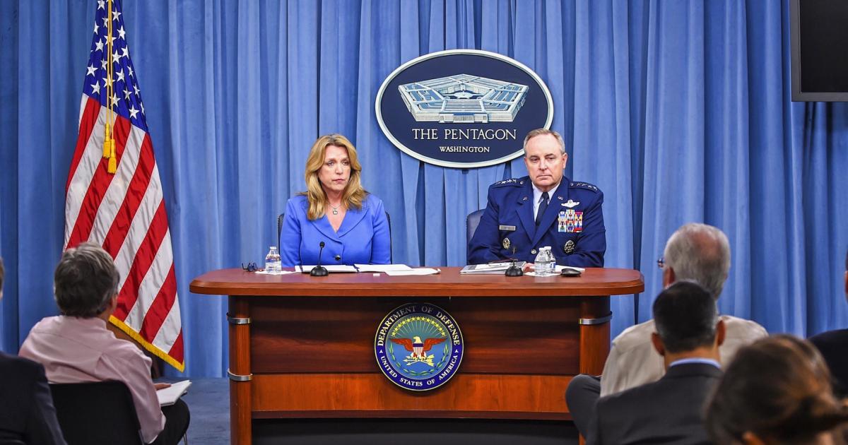 U.S. Air Force Secretary Deborah Lee James and Chief of Staff Gen. Mark Welsh III brief reporters at Pentagon. (Photo:  U.S. Air Force)