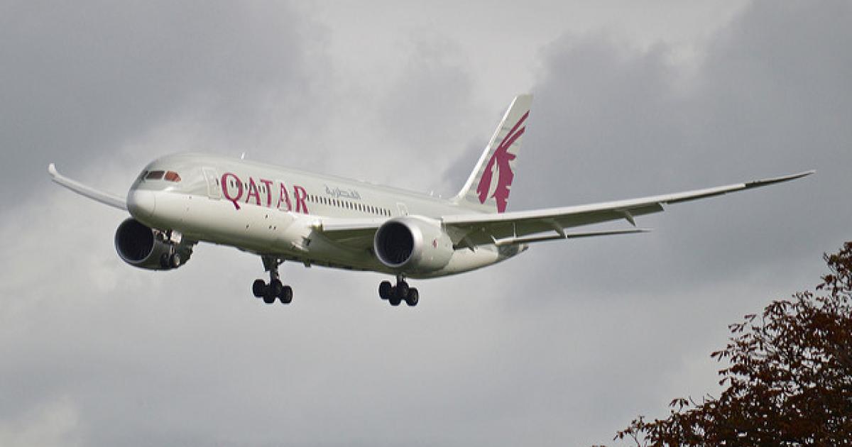 A Qatar Airways Boeing 787-8 approaches London Heathrow Airport. (Photo: Flickr: <a href="http://creativecommons.org/licenses/by-sa/2.0/" target="_blank">Creative Commons (BY-SA)</a> by <a href="http://flickr.com/people/ajw1970" target="_blank">Hawkeye UK</a>)