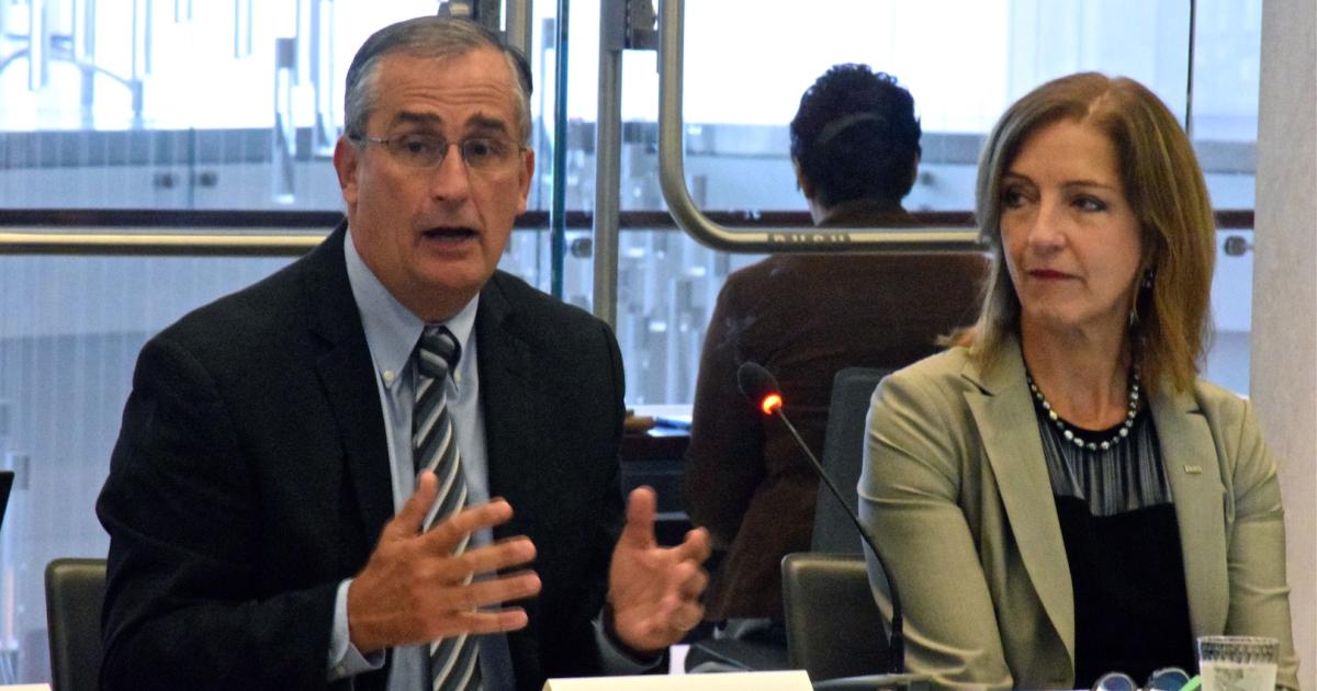 Intel CEO Brian Krzanich and RTCA president Margaret Jenny preside at first Drone Advisory Committee meeting. (Photo: Bill Carey)