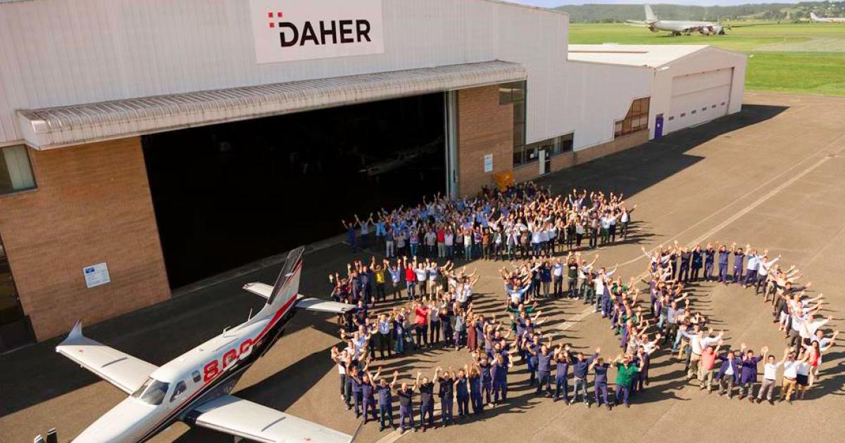 Bon Voyage! The production crew at Daher’s factory in Tarbes, France, form a “figure 800” to celebrate the 800th TBM to emerge from the factory. The TBM 930, Daher’s latest iteration of the 25-year-old design, produces 850 shp and scoots along at 330 knots with a range of 1,730 nm.
